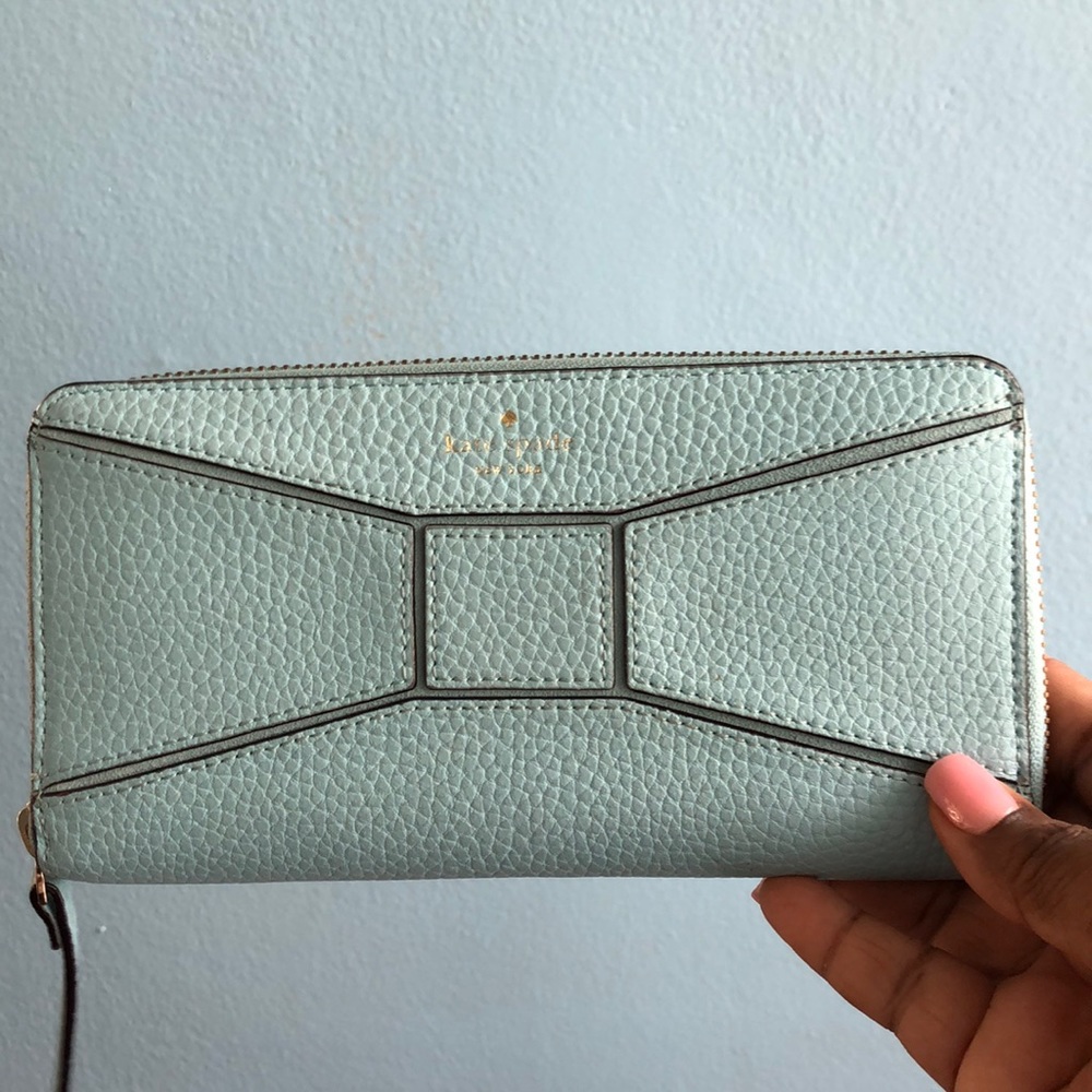 Kate Spade ♠️ Blue leather wallet - Picture 2 of 8